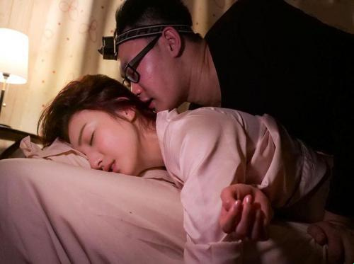 Nel cuore della notte entrai nella stanza per palpare mia cognata e quella fu la fine Nel cuore della notte entrai nella stanza per palpare mia cognata e quella fu la fine