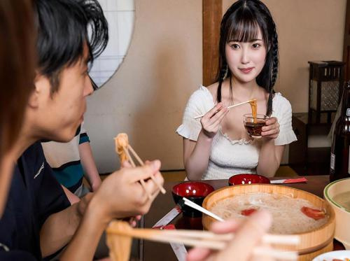 Percutian musim panas sepupunya Himari Asada Percutian musim panas sepupunya Himari Asada