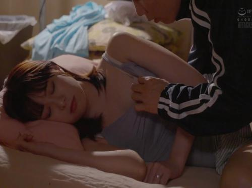 두 명의 학생이 새로 결혼한 선생님을 성폭행했습니다. 두 명의 학생이 새로 결혼한 선생님을 성폭행했습니다.